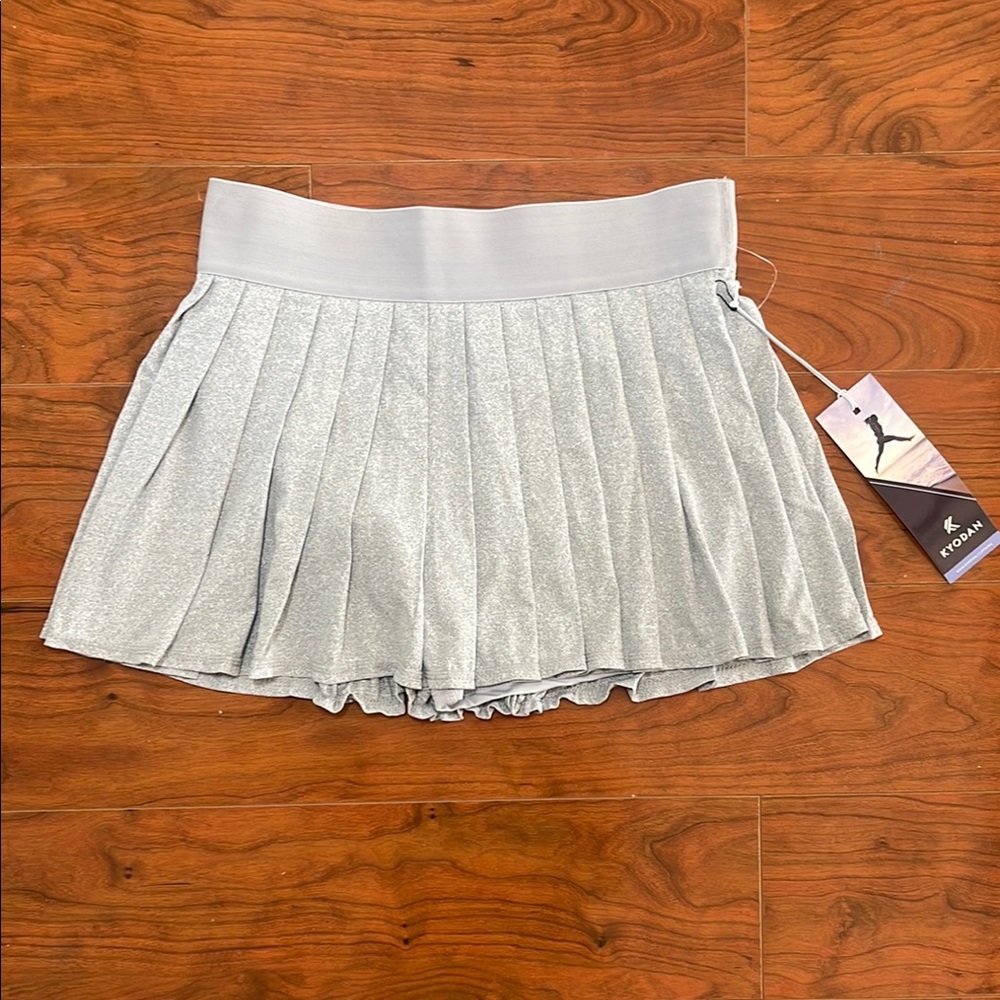 NWT Kyodan Gray Athletic Tennis Pleated Skort Skirt